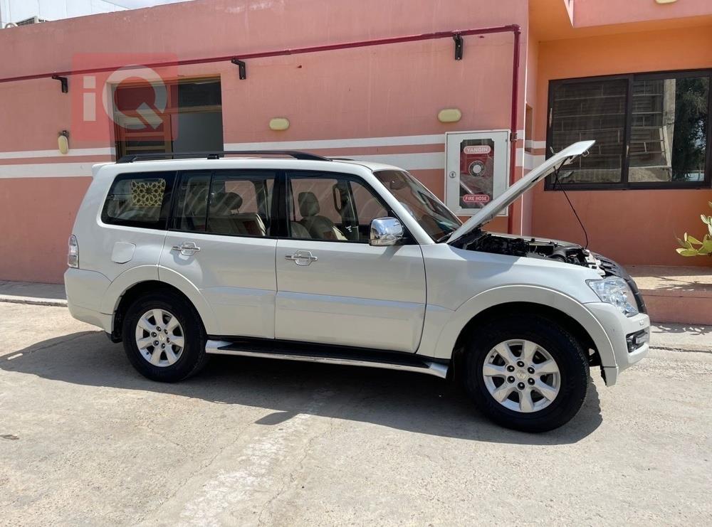 ميتسوبيشي باجيرو